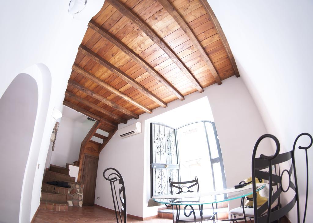포르멜로 Il Rosciolo Sulla Francigena 아파트 외부 사진